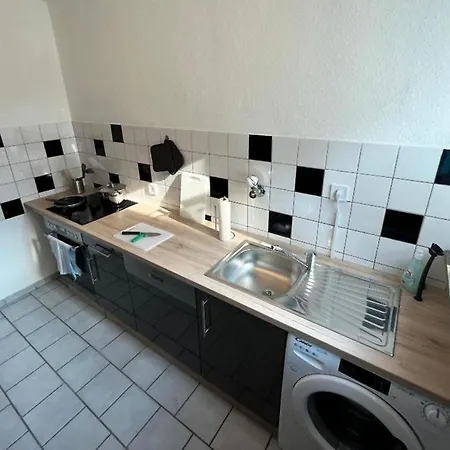 아파트 Cozy & Spacious With Balcony *